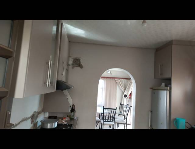 3 BEDROOM HOUSE FOR SALE IN NEWLANDS WEST